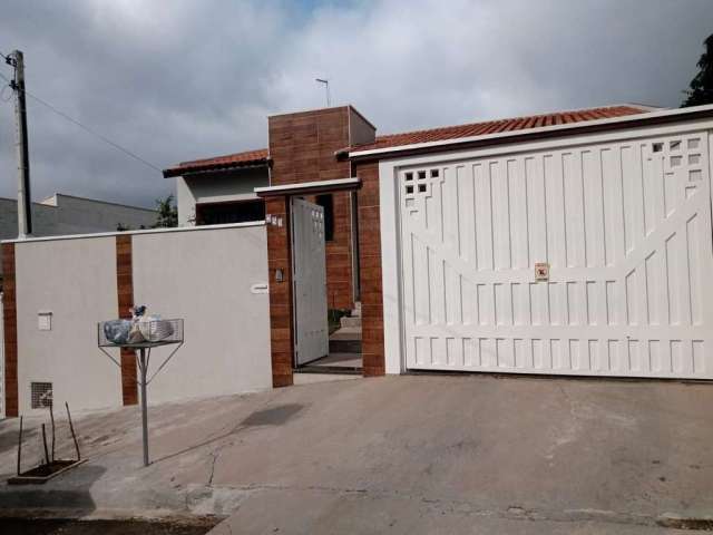 Casa com 3 dormitórios à venda, 160 m² por R$ 580.000,00 - Yolanda - São João da Boa Vista/SP