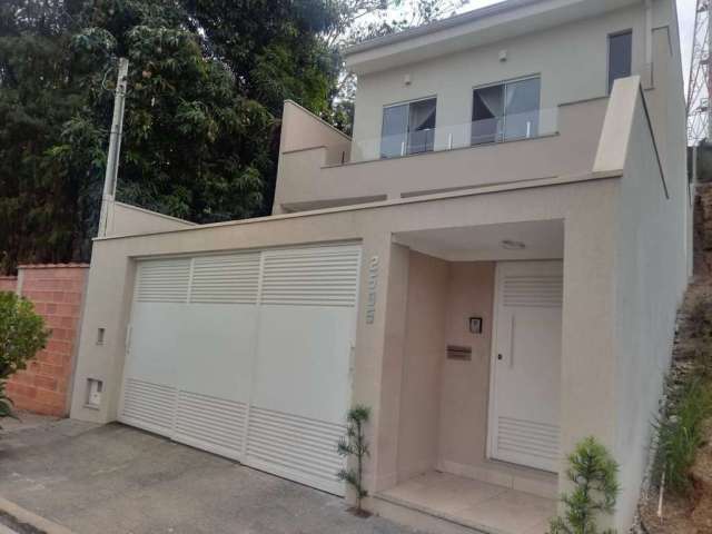 Casa com 3 dormitórios à venda, 237 m² por R$ 430.000,00 - Vila Brasil - São João da Boa Vista/SP