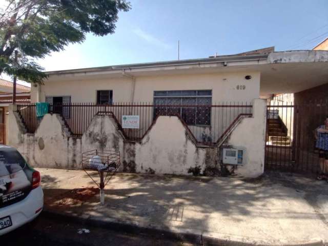 Terreno com 4 casas de 1 dormirtório