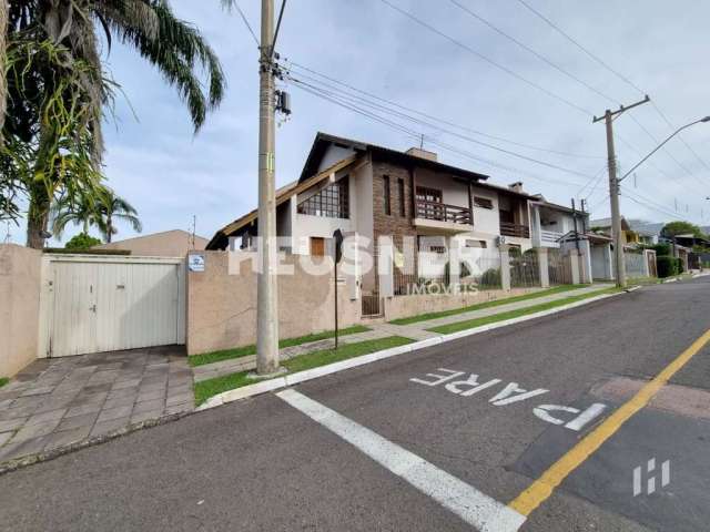 Casa com 3 dormitórios à venda, 243 m² por R$ 1.090.000,00 - Jardim Mauá - Novo Hamburgo/RS