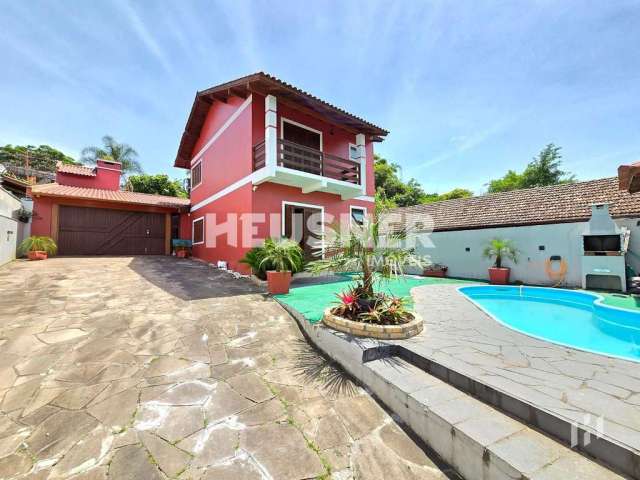 Casa com 3 dormitórios à venda, 237 m² por R$ 880.000,00 - Primavera - Novo Hamburgo/RS