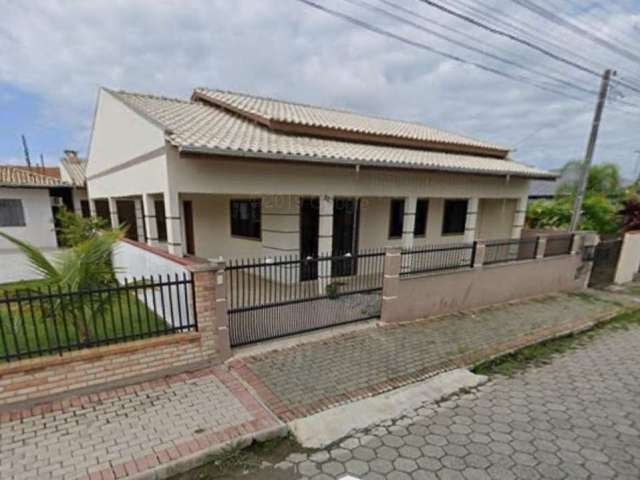 Casa com 4 quartos à venda na Antônio Fagundes Flores, 327, Centro, Penha, 173 m2 por R$ 800.000