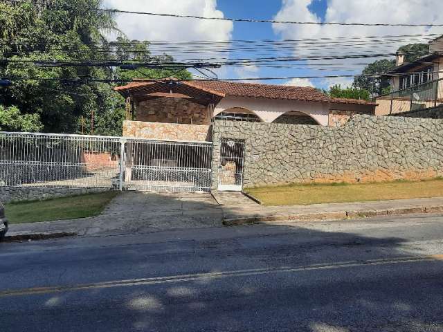 Linda casa no Bairro São Luiz em Belo Horizonte MG