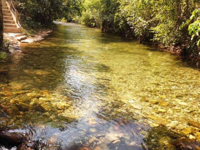 VENDO Chácara no rio Paciência na Chapada dos Guimarães a 32km de Cuiabá.