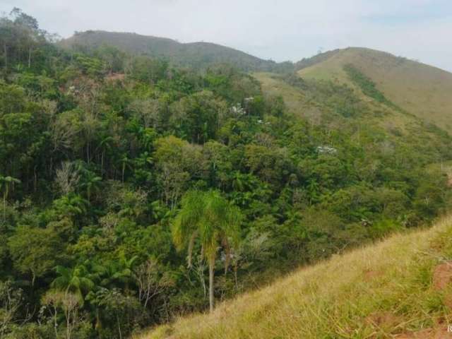 Terreno com linda vista a 20 km do centro de sjc