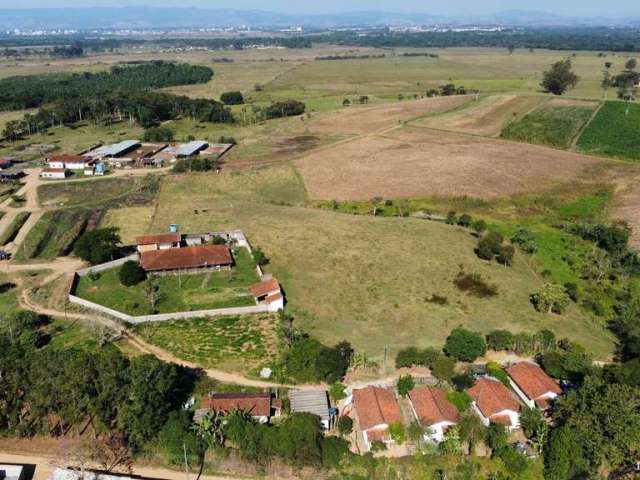 Fazenda incrível em pindamonhangaba/sp