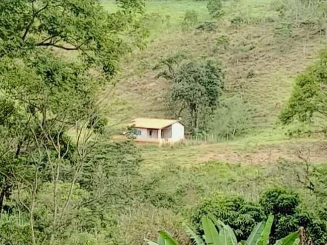 Sítio com nascentes e bela paisagem em  monteiro lobato/sp