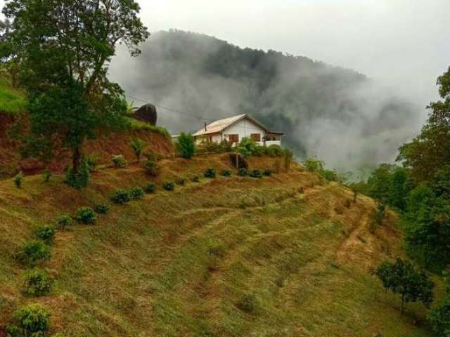 Linda chácara com vista maravilhosa em são francisco xavier/sjc/sp