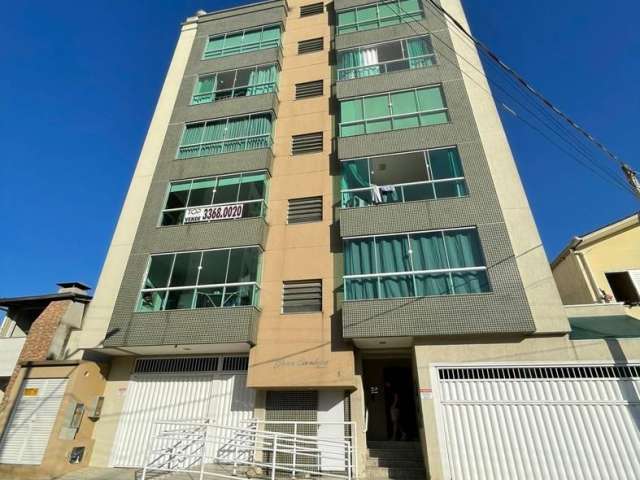 Apartamento com fácil acesso a br 101 na Meia Praia, Itapema-SC