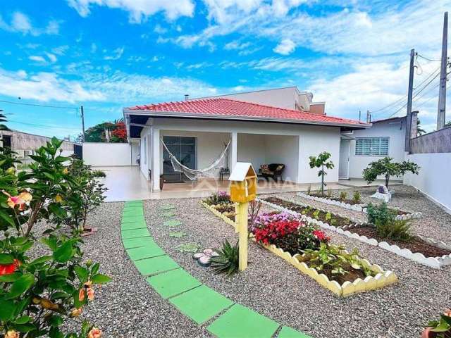 Casa com 3 dormitórios à venda, 166 m² por R$ 940.000,00 - Centro - Guaratuba/PR