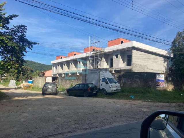 Casa com 2 quartos à venda na Avenida Maestro Heitor de Carvalho, 450, Balneário Gardem Mar, Caraguatatuba, 76 m2 por R$ 299.000