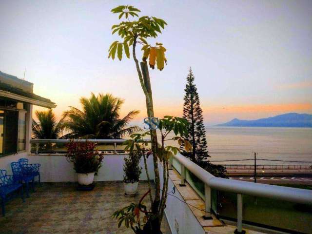 Cobertura com vista para o mar na praia Massaguaçu