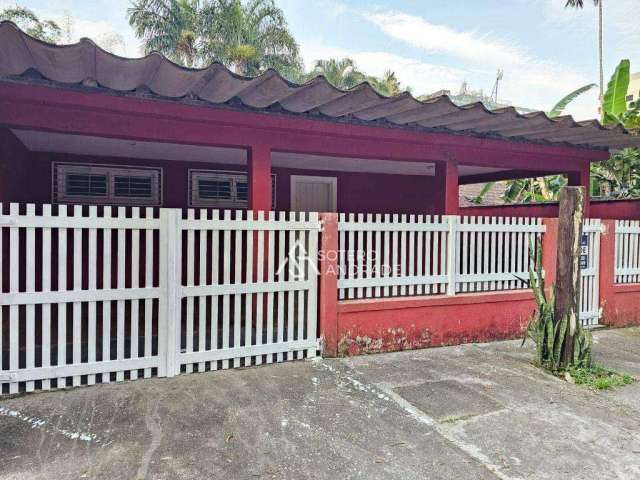 Casa a venda na praia Massaguaçu