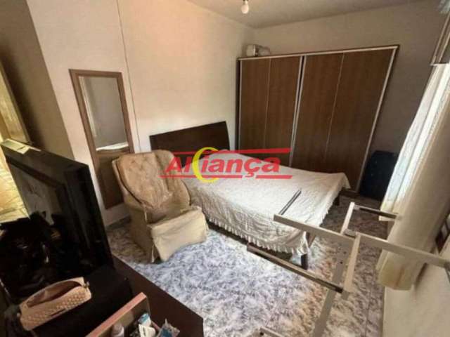 Casa comercial para alugar, 3 quartos, sendo 1 suíte e 2 vagas, 260m², Vila Rosália - Guarulhos