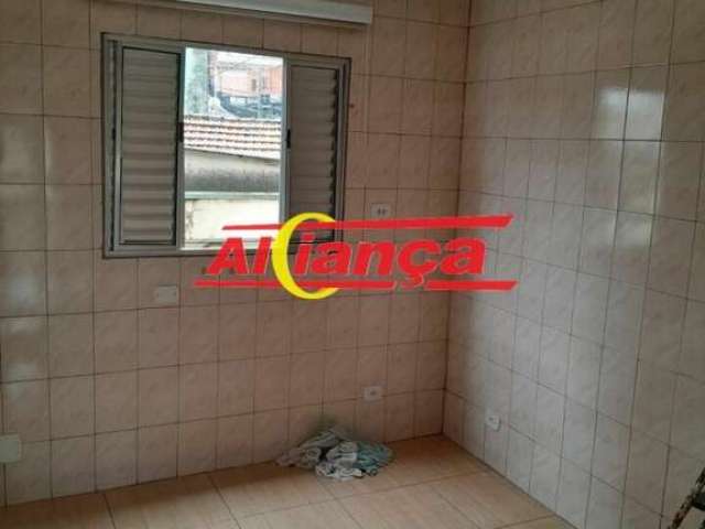 Casa para alugar, 2 quartos 50m², Taboão - Guarulhos por R$ 1.100,00