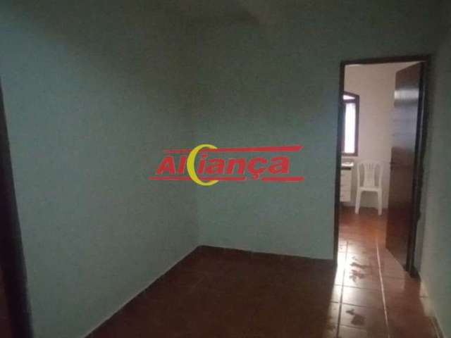 Casa com 1 quarto para alugar, 54 m² - Jardim Presidente Dutra Guarulhos/SP - por R$1.000,00