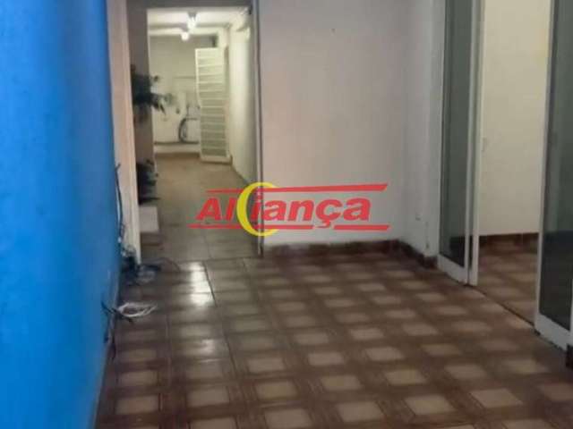 Casa comercial para alugar  com 03 quartos, 02 vagas, 170m² - jaçana - são paulo por r$ 3.500,00