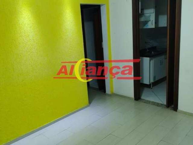 Apartamento com 2 quartos para alugar, 54m² - Vila Rio de Janeiro - Guarulhos/SP - por R$ 1.300,00