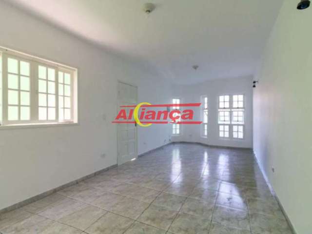 Sobrado para alugar, 3 quartos, sendo 1 suíte e 2 vagas, 160m²,Jardim Santa Clara-R$ 3.350,00