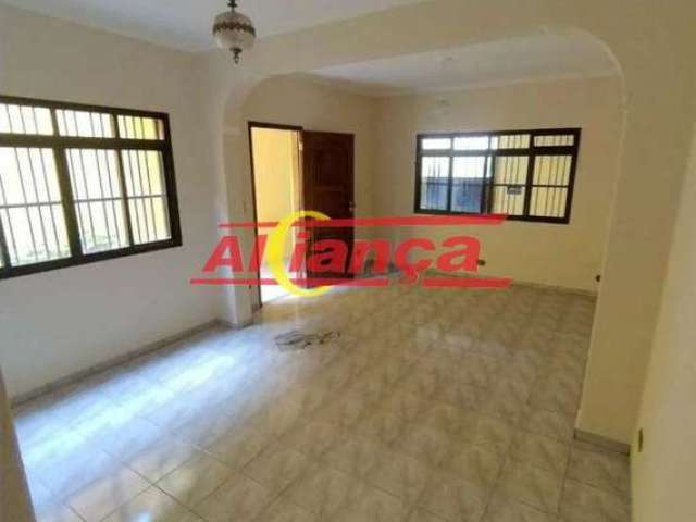 Sobrado para alugar com 260m², 3 quartos, 2 vagas, jardim moreira - guarulhos/sp por r$ 4.200,00