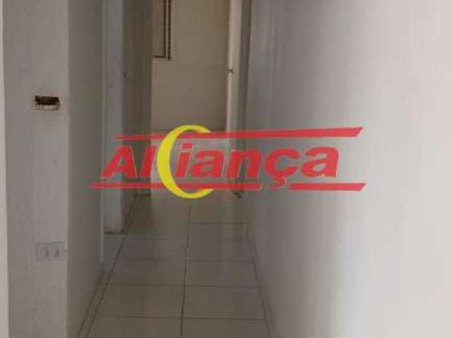 Casa para alugar, 2 quartos, sendo 2 suítes e 1 vaga, 100m², Vila Endres- Guarulhos-R$ 1.900,00