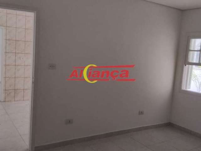 Casa para alugar com 1 quarto, sala, cozinha, Vila Flórida - Guarulhos por R$: 1.120,00