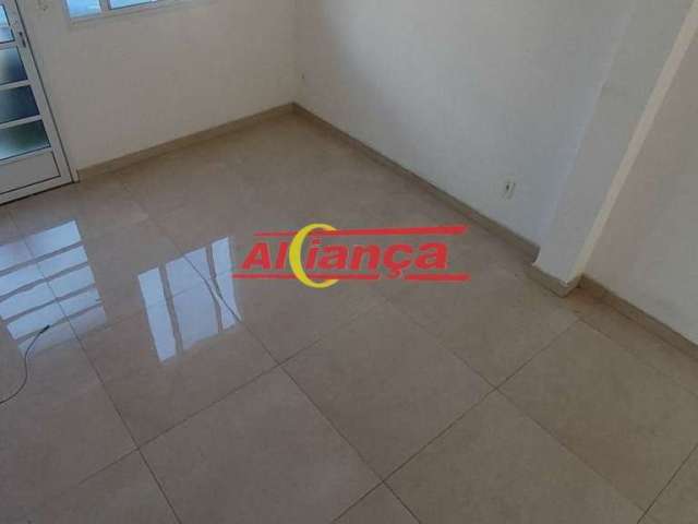 Ótima casa 54m² com 2 dormitórios e 1 vaga de garagem - água chata por r$ 1.500,00