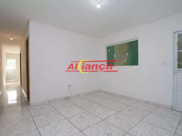 Casa com 2 quartos para alugar,  80m² - Parque Flamengo - Guarulhos-R$ 1.200,00