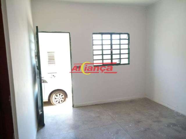 Casa para alugar 50m² - 2 quartos e 1 vaga de garagem - Vila Rio de Janeiro - R$ 1.097,29