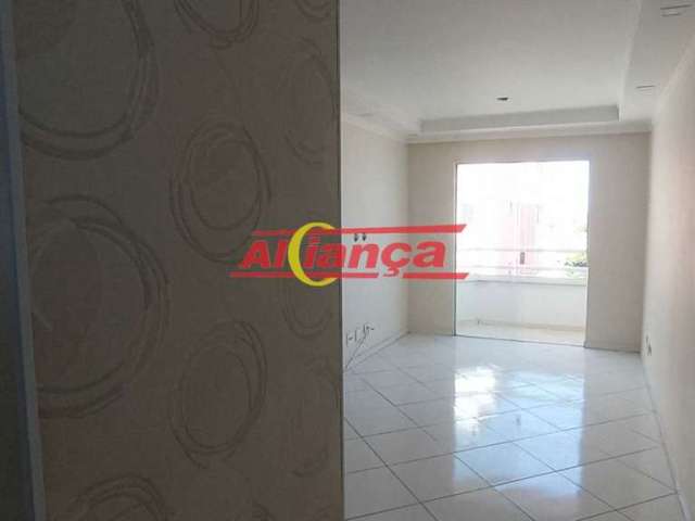 Apartamento com 3 quartos para alugar,  80m² - Vila Rio de Janeiro - Guarulhos/SP - por R$ 2.300,00