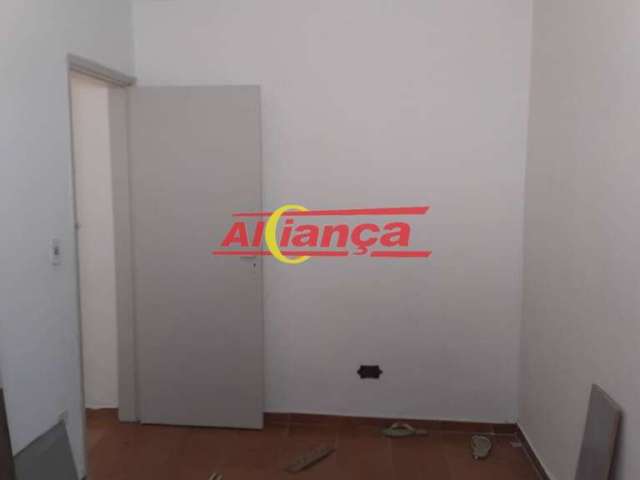 Apartamento com 1 quarto para alugar, 50 m² - Jardim Cocaia- Guarulhos/SP -R$ 1.000,00