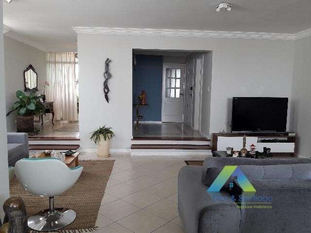 Apartamento 200m² rua costa aguiar