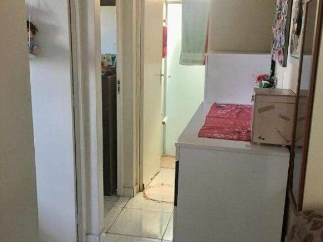 Lindo apartamento todo reformado com ótima localização próximo a Comércios e fácil acesso a transportes publico.