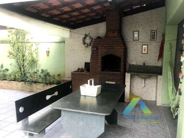 SÃO CAETANO Casa condomínio semi aberto com segurança particular, 280 metros, 3 dormitórios, 3 salas, 4 vagas com piscina, churrasqueira, lareira.