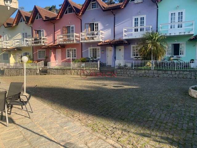 Casa em condomínio fechado com 3 quartos à venda na Rua Guimarães Rosa, Ermitage, Teresópolis, 120 m2 por R$ 480.000