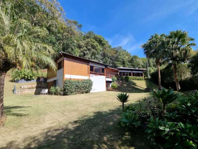 Casa em condomínio fechado com 5 quartos para alugar na Rodovia Teresópolis-Itaipava, Quebra Frascos, Teresópolis, 258 m2 por R$ 15.000