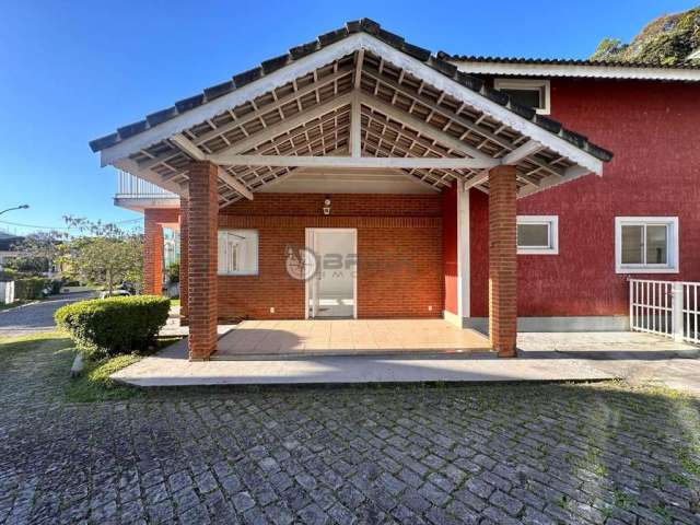 Casa em condomínio fechado com 3 quartos à venda na Rua Aristides Pereira Machado, Tijuca, Teresópolis, 232 m2 por R$ 990.000