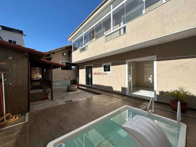 Casa com 5 quartos à venda na Rua Alexandre Fleming, Vale do Paraíso, Teresópolis, 250 m2 por R$ 735.000