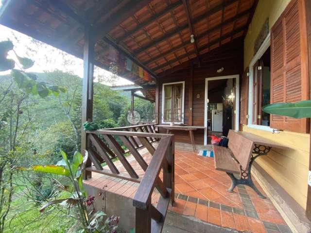 Casa com 2 quartos à venda na Estrada Cana do Reino, Vieira, Teresópolis, 70 m2 por R$ 350.000