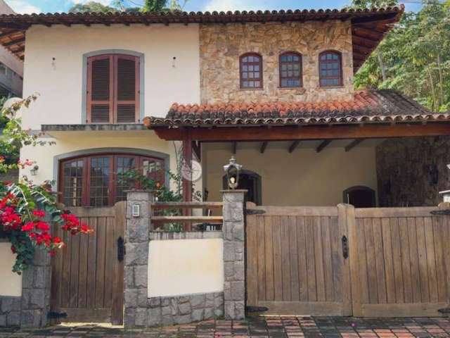 Casa com 4 quartos à venda na Rua Álvaro Caldas, Tijuca, Teresópolis, 300 m2 por R$ 1.250.000