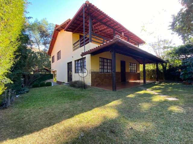 Casa em condomínio fechado com 3 quartos à venda na Estrada Alegria, Sebastiana, Teresópolis, 239 m2 por R$ 490.000