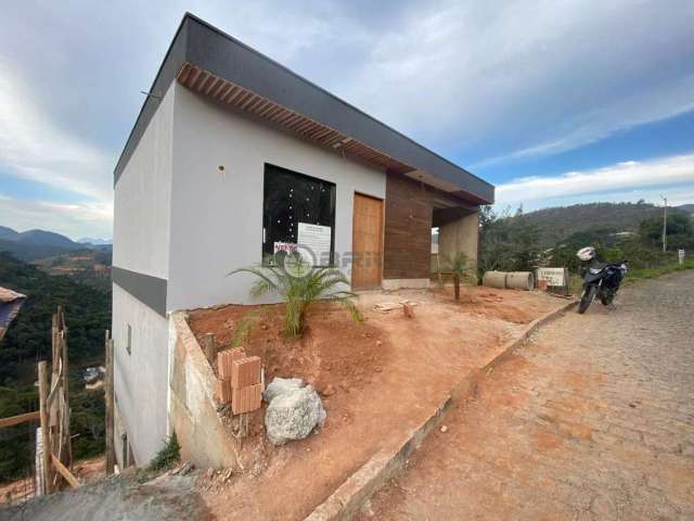 Casa com 3 quartos à venda na Estrada do Minuano, Albuquerque, Teresópolis, 175 m2 por R$ 750.000