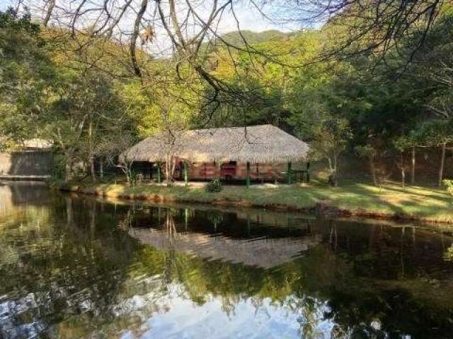 Terreno em condomínio fechado à venda na Rua Carlos Guinle, Carlos Guinle, Teresópolis, 101700 m2 por R$ 299.000