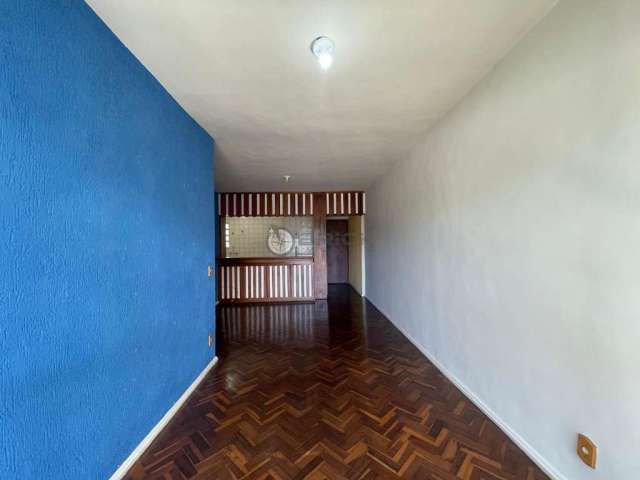 Apartamento com 2 quartos para alugar na Avenida Delfim Moreira, Várzea, Teresópolis, 64 m2 por R$ 1.800