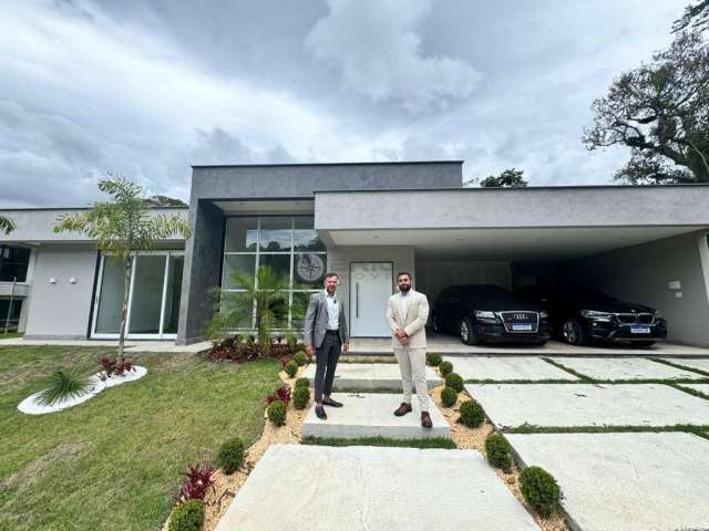 Casa em condomínio fechado com 4 quartos à venda na Estrada do Rancho Santo Antônio, Quebra Frascos, Teresópolis, 400 m2 por R$ 2.750.000