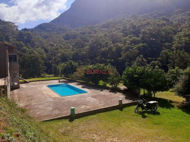 Casa em condomínio fechado com 1 quarto à venda na Rua Barbacena, 283, Três Córregos, Teresópolis, 270 m2 por R$ 350.000