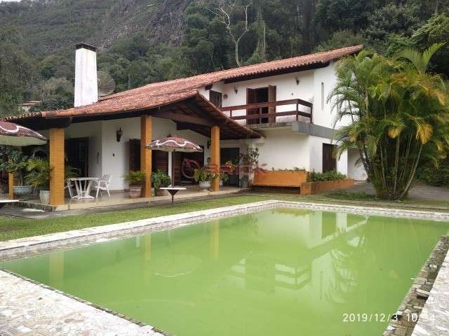 Casa em condomínio fechado com 5 quartos à venda na Estrada Adelino Dias, Cruzeiro, Teresópolis, 546 m2 por R$ 800.000