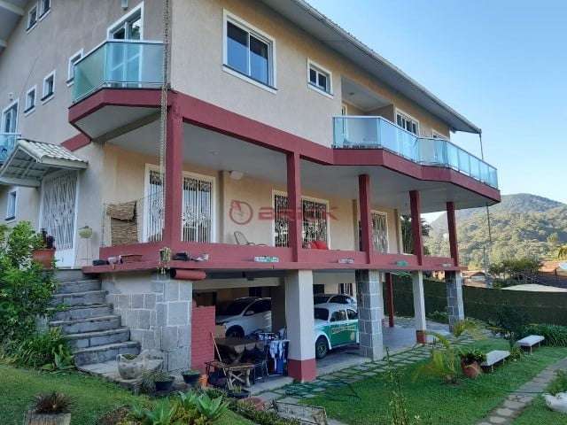 Casa com 9 quartos à venda na Rua Castro Alves, Carlos Guinle, Teresópolis, 320 m2 por R$ 1.890.000