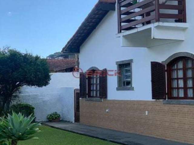 Casa com 5 quartos à venda na Rua Yeda, Tijuca, Teresópolis, 200 m2 por R$ 1.200.000