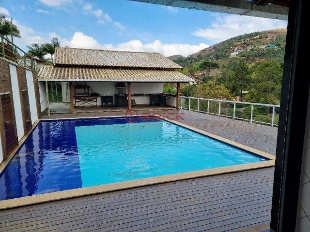 Casa com 5 quartos à venda na Estrada Doutor Rogério de Moura Estevão, Albuquerque, Teresópolis, 300 m2 por R$ 1.290.000